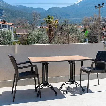 Apart-hotel Oludeniz 1+1 Yuzme Havuzlu Ve Jakuzili Modern Yazlik Fethiye