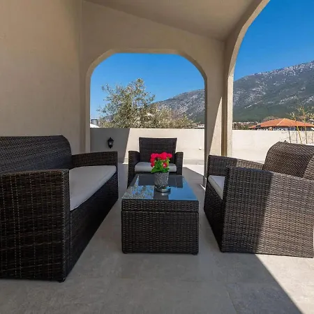 Apart-hotel Oludeniz 1+1 Yuzme Havuzlu Ve Jakuzili Modern Yazlik